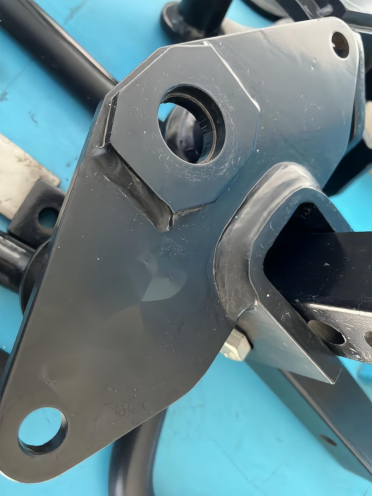 Tête pour attelage de répartition du poids